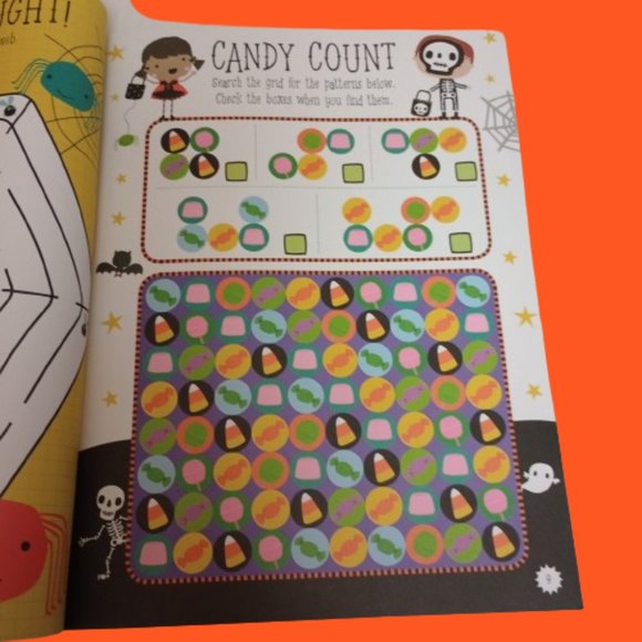 2 Halloween Sticker Books Halloween (Window Stickies) and Sticker Friends - Picture 5 of 9